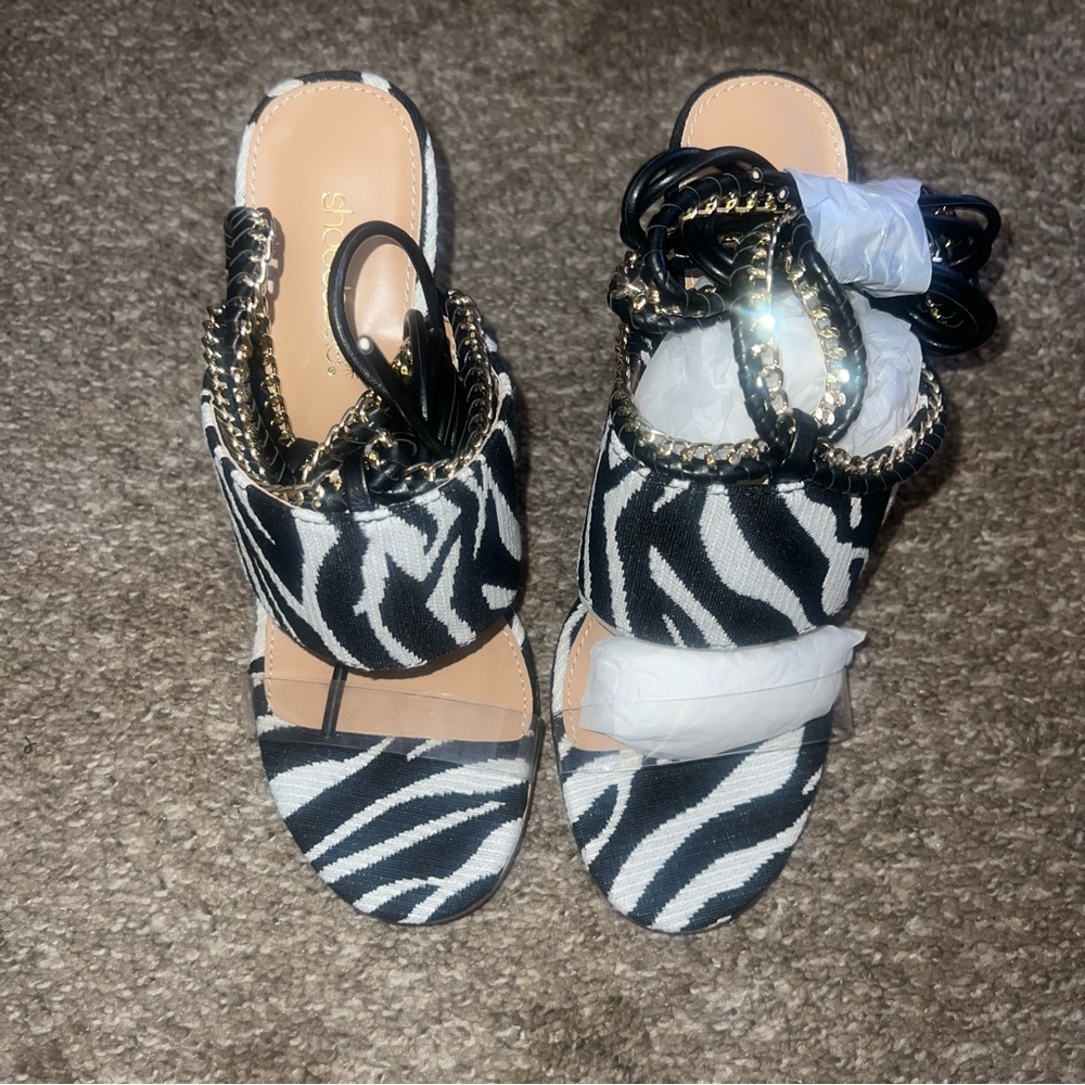 Woman’s shoes